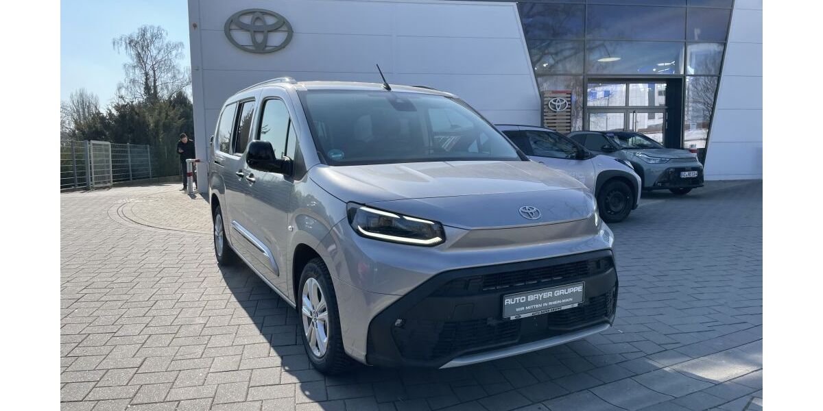 Toyota Proace City 1.390 km 43.200 &euro; Wiesbaden 65203