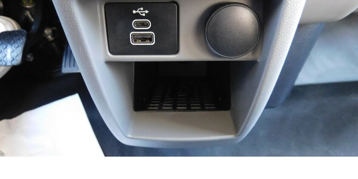 VW T7 Transporter 2.0 TDI 3 Sitze Klima 22.200 km 28.990 &euro; Vordorf 38533