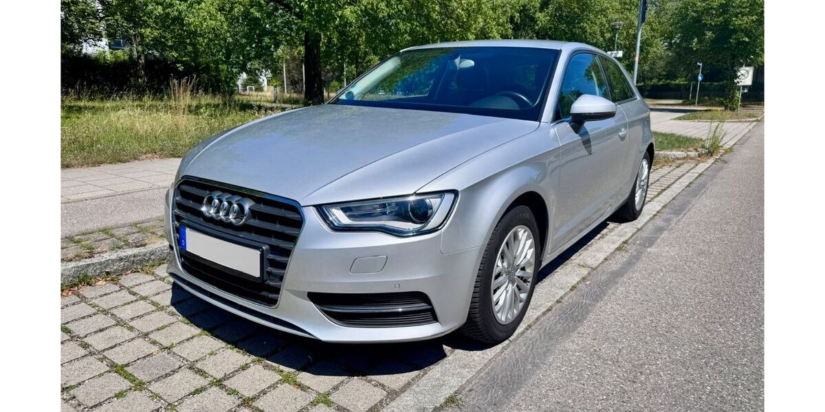 Audi A3 105.590 km 10.990 &euro; München 81541