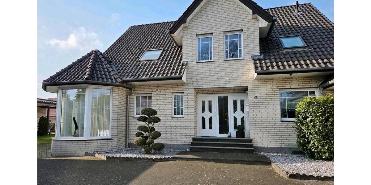 Einfamilienhaus Versmold - 7 Zimmer, 186 m&sup2;, 489.000&euro; | Angebot:26710367