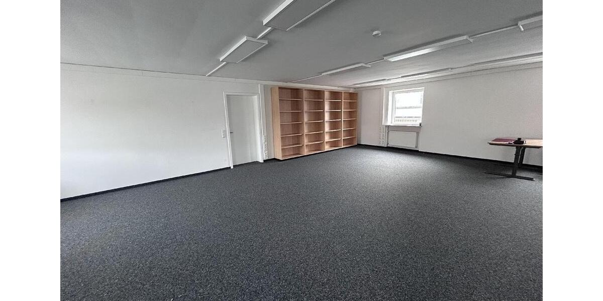 Gewerbeobjekt Gersthofen - 1.750&euro; | Angebot:22708206