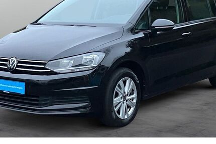 VW Touran 104.000 km 25.660 &euro; Kitzingen 97318