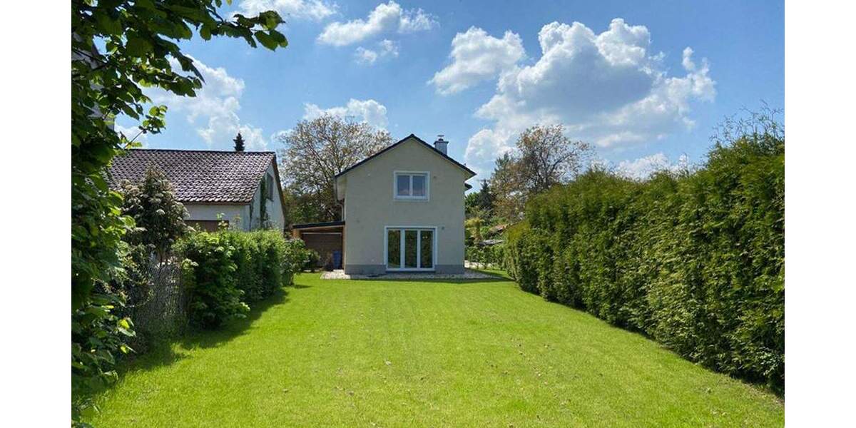 Neuwertiges Massivhaus (Energielabel A+) mit großem Garten in zentraler, aber idyllisch ruhiger Lage 4 zimmer