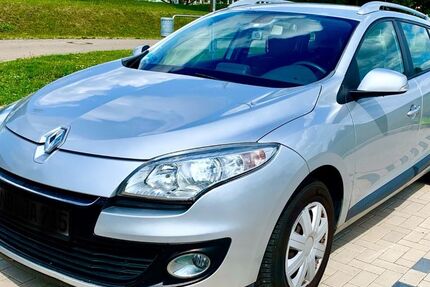 Renault Megane 154.000 km 5.300 &euro; Neverin 17039