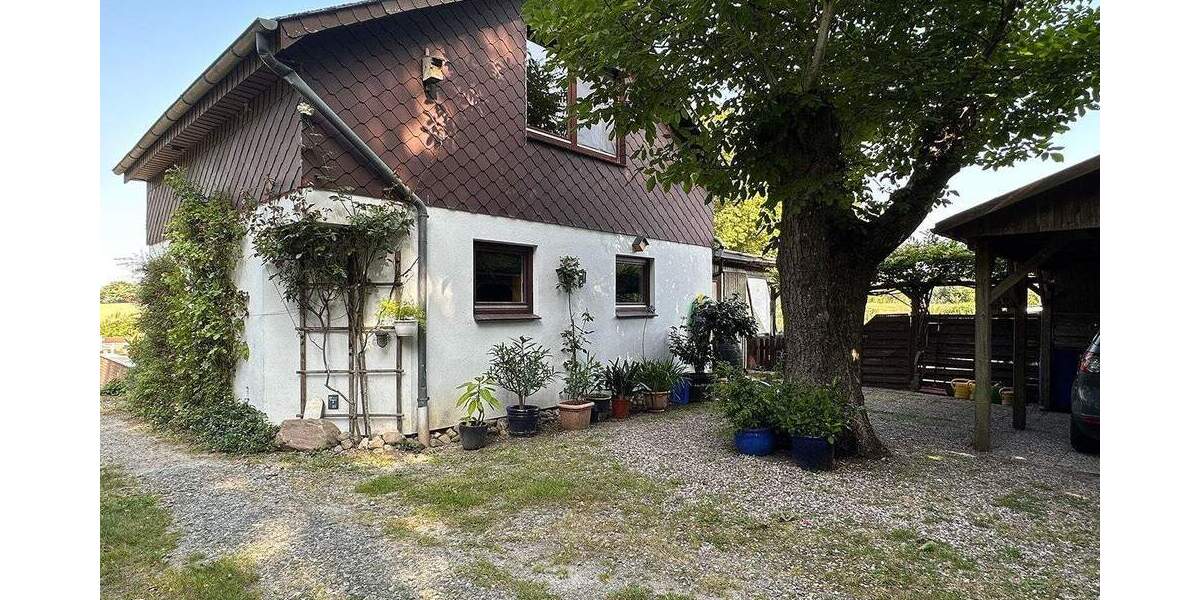 Einfamilienhaus Uelsby - 8 Zimmer, 168 m&sup2;, 212.000&euro; | Angebot:25745855