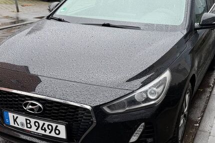 Hyundai i30 116.000 km 13.500 &euro; Köln 51107
