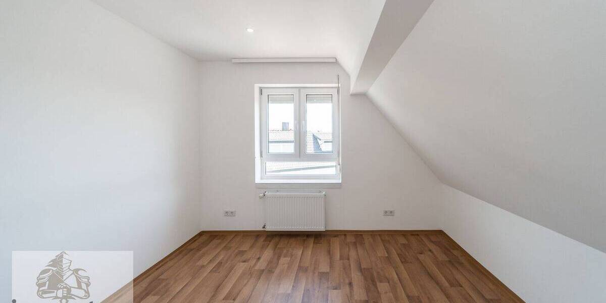 Etagenwohnung Massenbachhausen - 3 Zimmer, 96 m&sup2;, 850&euro; | Angebot:26841958