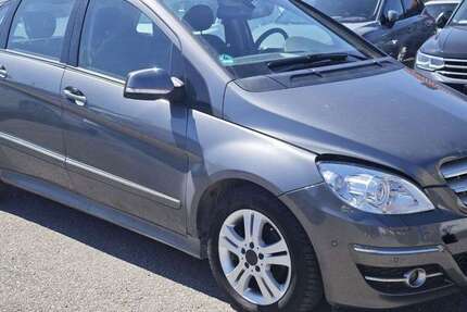 Mercedes-Benz B 200 144.000 km 2.970 &euro; Cadolzburg 90556