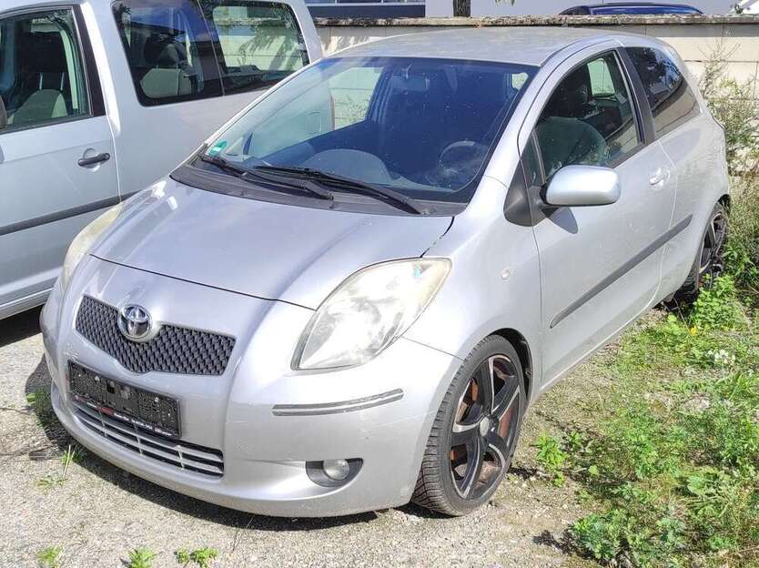Yaris