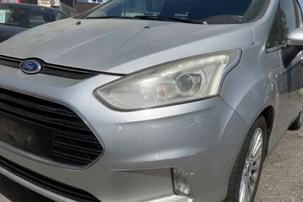Ford B-Max 140.500 km 1.999 &euro; München 81243