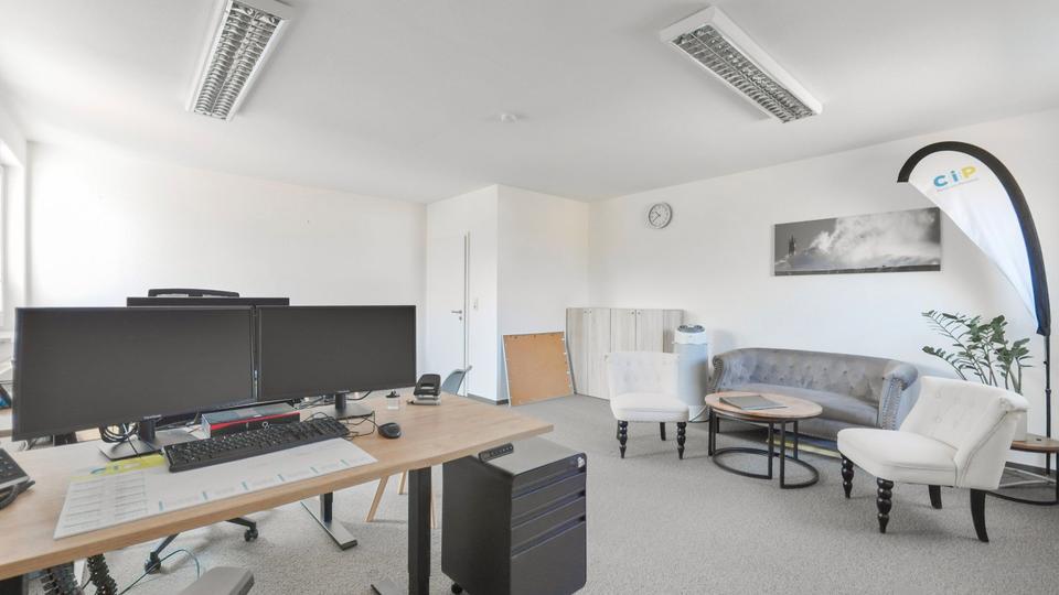 Gewerbeobjekt Neubrandenburg Datzeberg - 800&euro; | Angebot:26090897