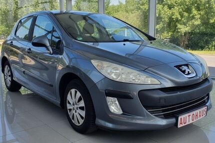 Peugeot 308 208.000 km 2.490 &euro; Halle Saale 06132