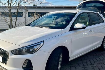 Hyundai i30 57.400 km 12.200 &euro; Schwalbach 66773