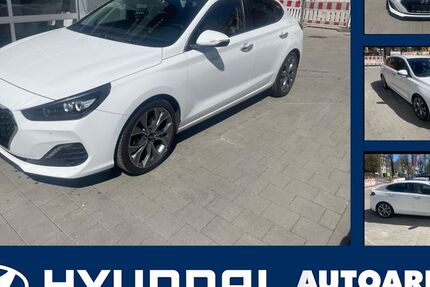 Hyundai i30 106.428 km 12.995 &euro; München 80993