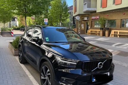 Volvo XC40 42.000 km 29.800 &euro; Berlin 10245