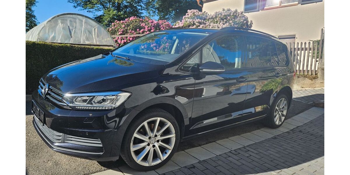 VW Touran 190.233 km 8.900 &euro; Waldenburg 08396
