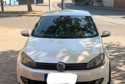 VW Golf 268.235 km 3.500 &euro; Berlin 13405