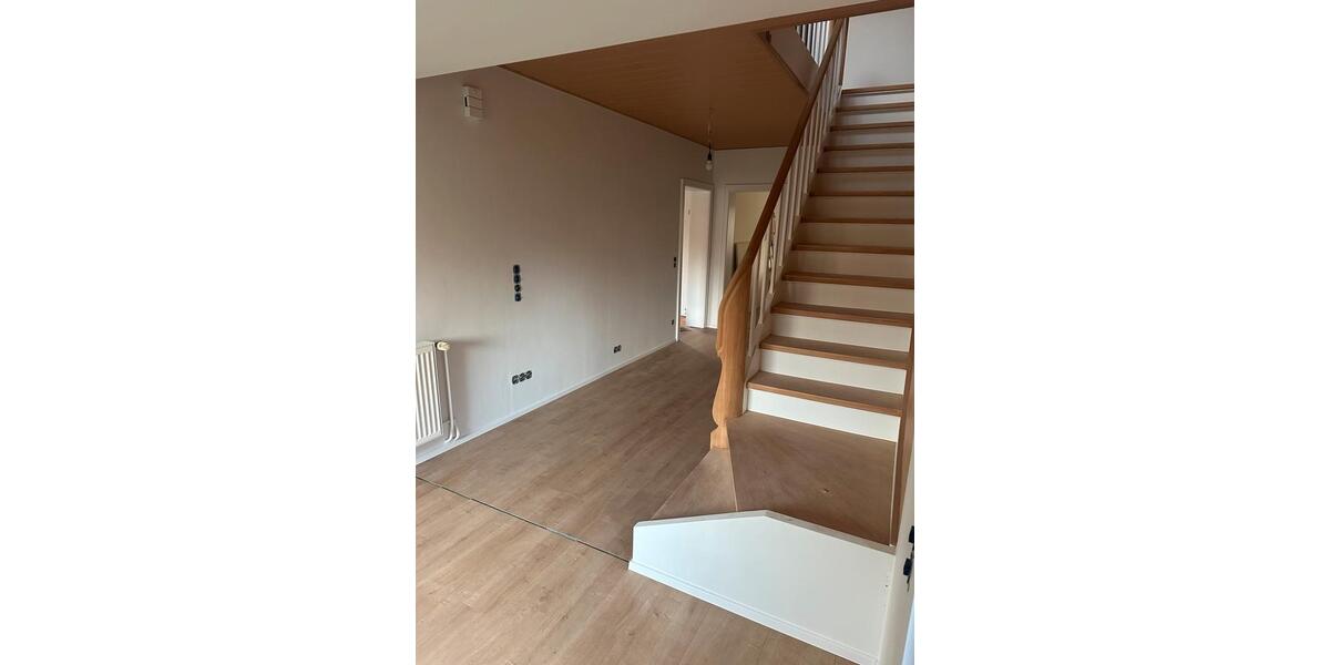 Kernsaniertes Einfamilienhaus 180m2 Rodewald Haus mieten 6 zimmer