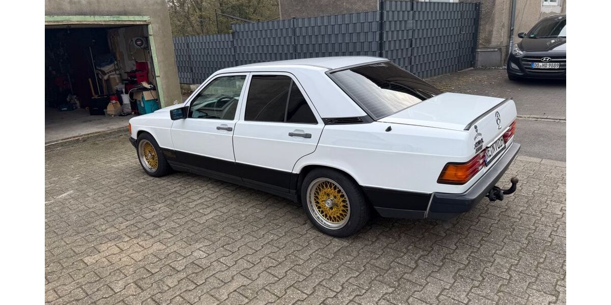 Mercedes-Benz 190 181.447 km 6.490 &euro; Dortmund 44369