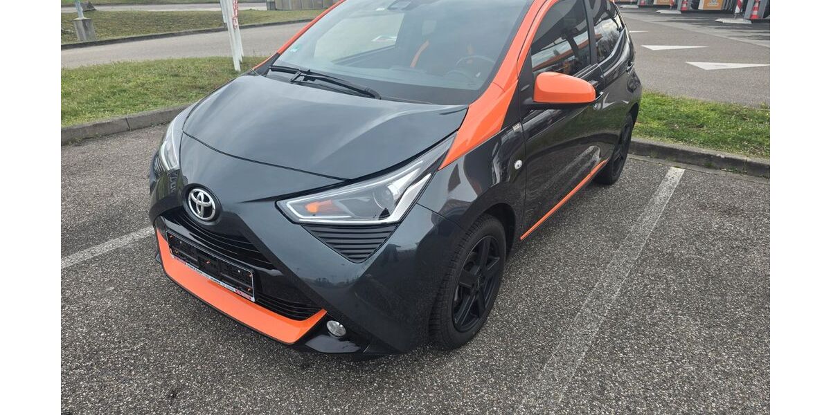 Toyota Aygo (X) 28.270 km 13.800 &euro; Waghäusel 68753