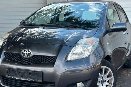 Toyota Yaris 155.190 km 3.500 &euro; Euskirchen 53881