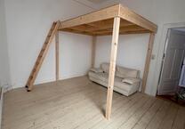 Altbau Mädels-WG in der Innenstadt