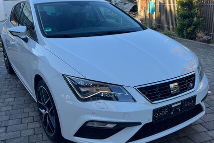 Seat Leon 87.271 km 13.000 &euro; Kelheim 93309
