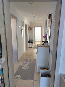 SCHÖN RENOVIERTES OBJEKT IN GUTER LAGE - Mehrfamilienhaus, Wohnhaus Schwendi | Angebot:27129205