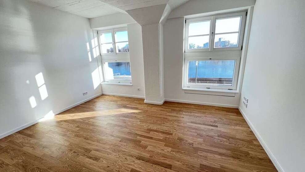 Wohnung zum Mieten in Berlin 1.992 € 99.6 m²