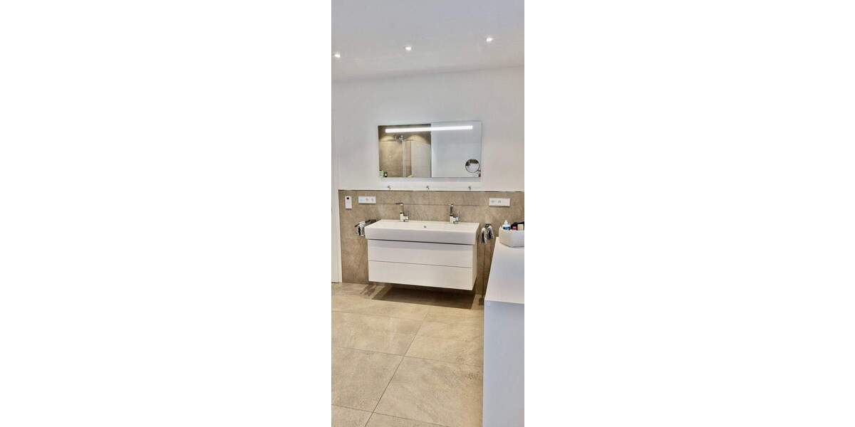 Terrassenwohnung Paderborn Sande - 4 Zimmer, 134 m&sup2;, 1.600&euro; | Angebot:25835624