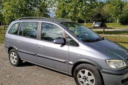 Opel Zafira 204.000 km 2.500 € Eching 85386