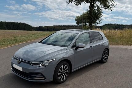 VW Golf 68.818 km 17.900 &euro; Büdesheim 54610