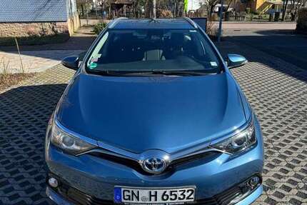 Toyota Auris 168.000 km 11.900 &euro; Brachttal 63636