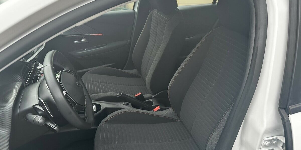 Peugeot 208 Active Pack 71.750 km 12.995 &euro; Meißen 01662