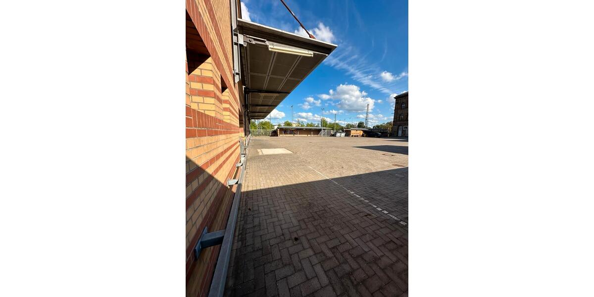 Lagerfläche mit Büro 1850 m2 zimmer