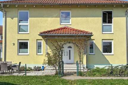 Haus Berngau - 7 Zimmer, 203 m&sup2;, 530.000&euro; | Angebot:26470486
