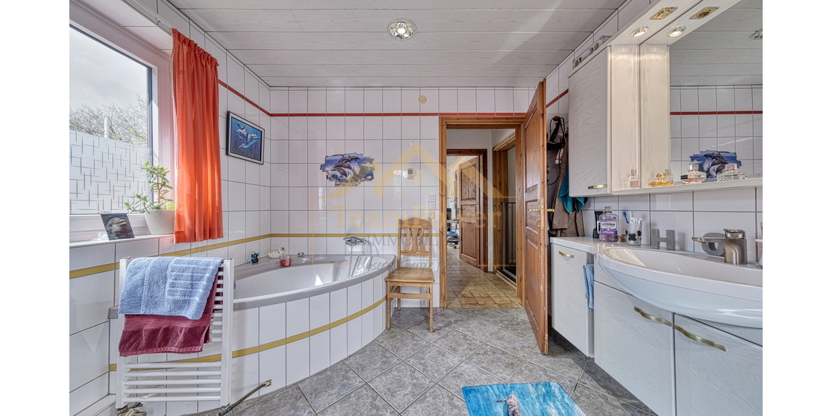 Ein Ort, unzählige Möglichkeiten: 298 m² für Wohnen, Arbeiten & Visionen - Bungalow Henstedt-Ulzburg Ulzburg | Angebot:26194801