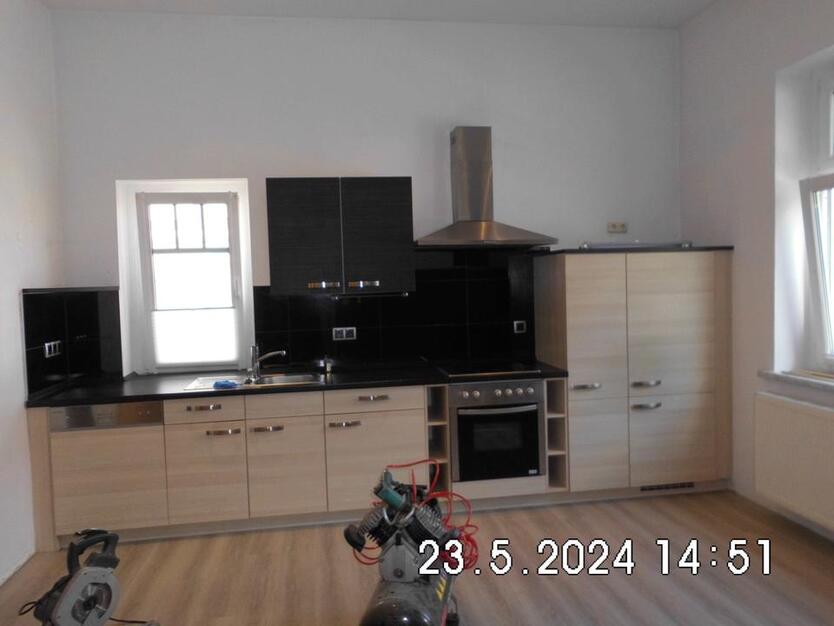 Wohnung - EG 741,-€ warm, 2 SZ, WZ, KÜ, Bad, Terr. PKW Stellplatz