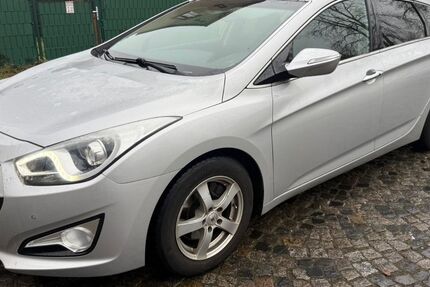 Hyundai i40 157.000 km 7.690 &euro; Berlin 13507