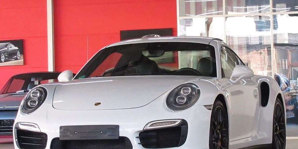 Porsche 911 30.000 km 109.850 &euro; Köln 50739