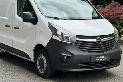 Opel Vivaro 133.000 km 9.999 &euro; Paderborn 33100