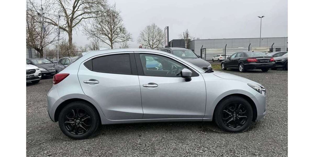 Mazda 2 77.000 km 12.500 &euro; Lollar 35457