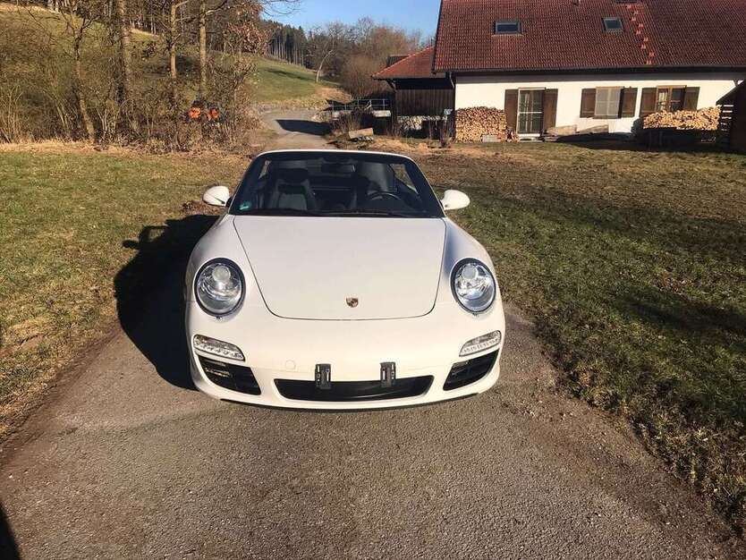997