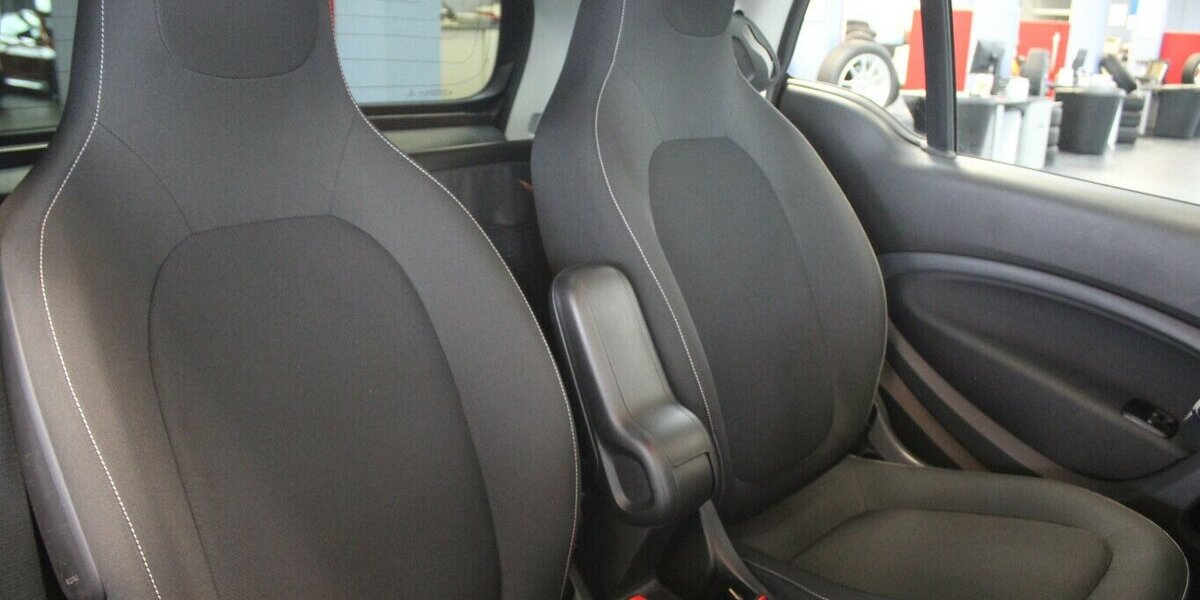 Smart ForTwo coupe passion 43.179 km 11.780 € Euskirchen 53881