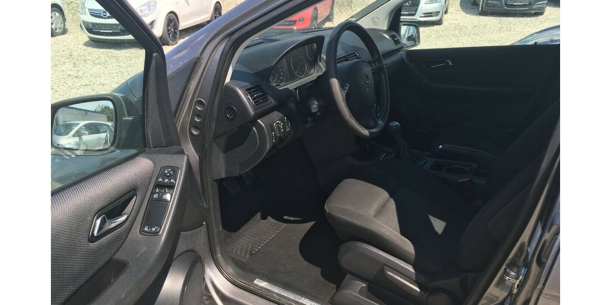 Mercedes-Benz A 150 5-türig ,Klima,Sitzheiz.,Tüv Neu! 138.000 km 6.400 &euro; Himmelkron 95502