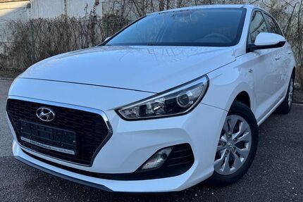 Hyundai i30 51.000 km 11.690 &euro; Karlsruhe 76137