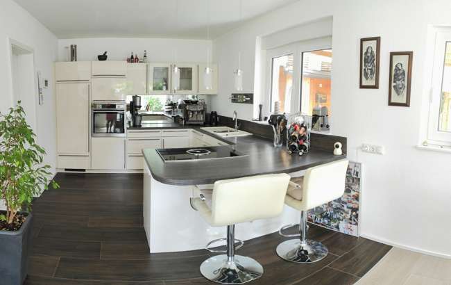 Haus zum Kaufen in Schwaigern Niederhofen 789.000 € 200.68 m² 6.5 zimmer