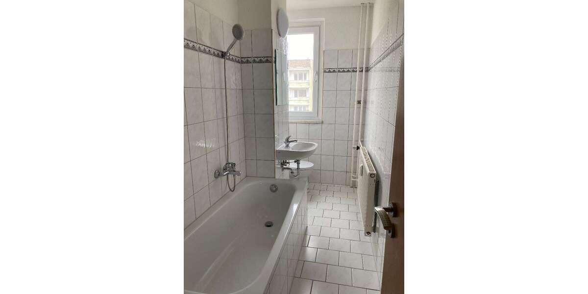 2 Zimmer Wohnung mit Einbauküche und Balkon 2 zimmer