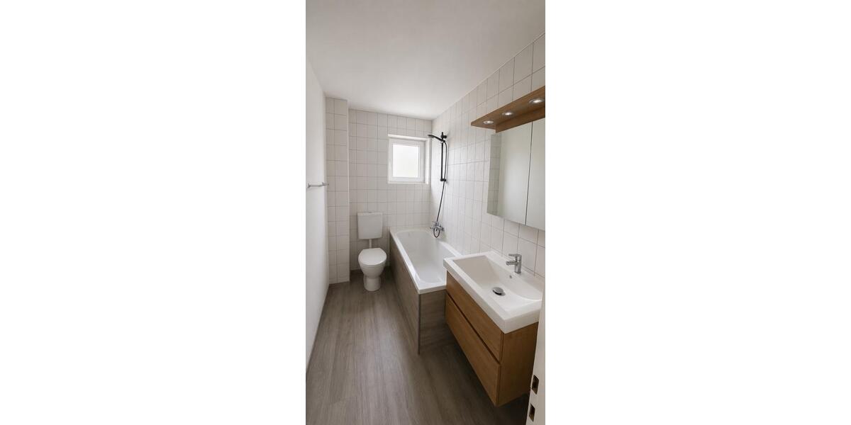 Etagenwohnung Kiel Neumühlen-Dietrichsdorf - 3 Zimmer, 76 m&sup2;, 195.000&euro; | Angebot:27157517