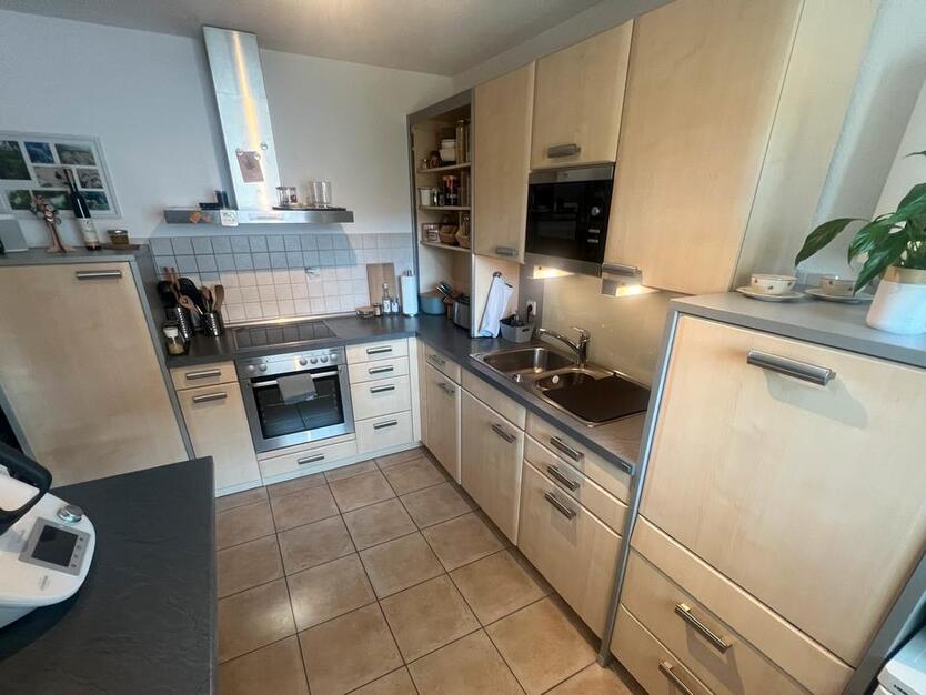 Schöne 3,5 Zimmer Eigentumswohnung mit 2 Balkonen